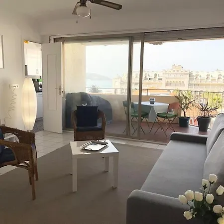 2pers Avec Grande Terrasse Vue * أُنْداي