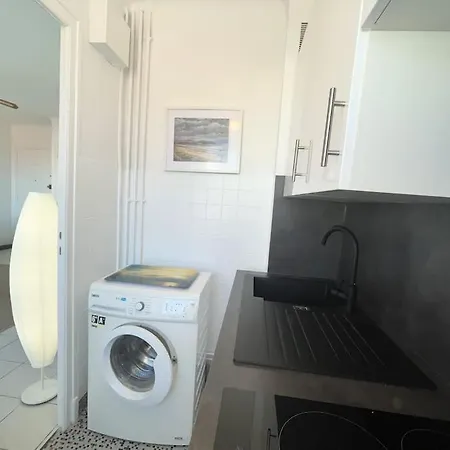 شقة 2pers Avec Grande Terrasse Vue *