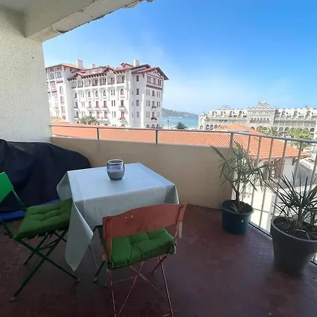 2pers Avec Grande Terrasse Vue *