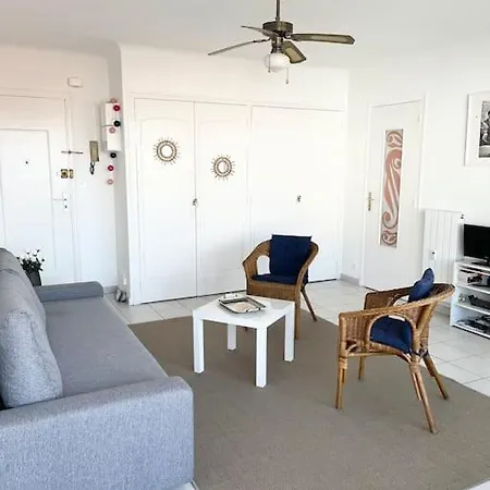 شقة 2pers Avec Grande Terrasse Vue *